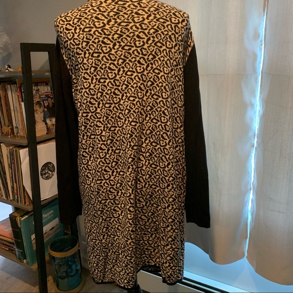 Laura Ashley Woman’s Cardigan - Picture 4 of 4